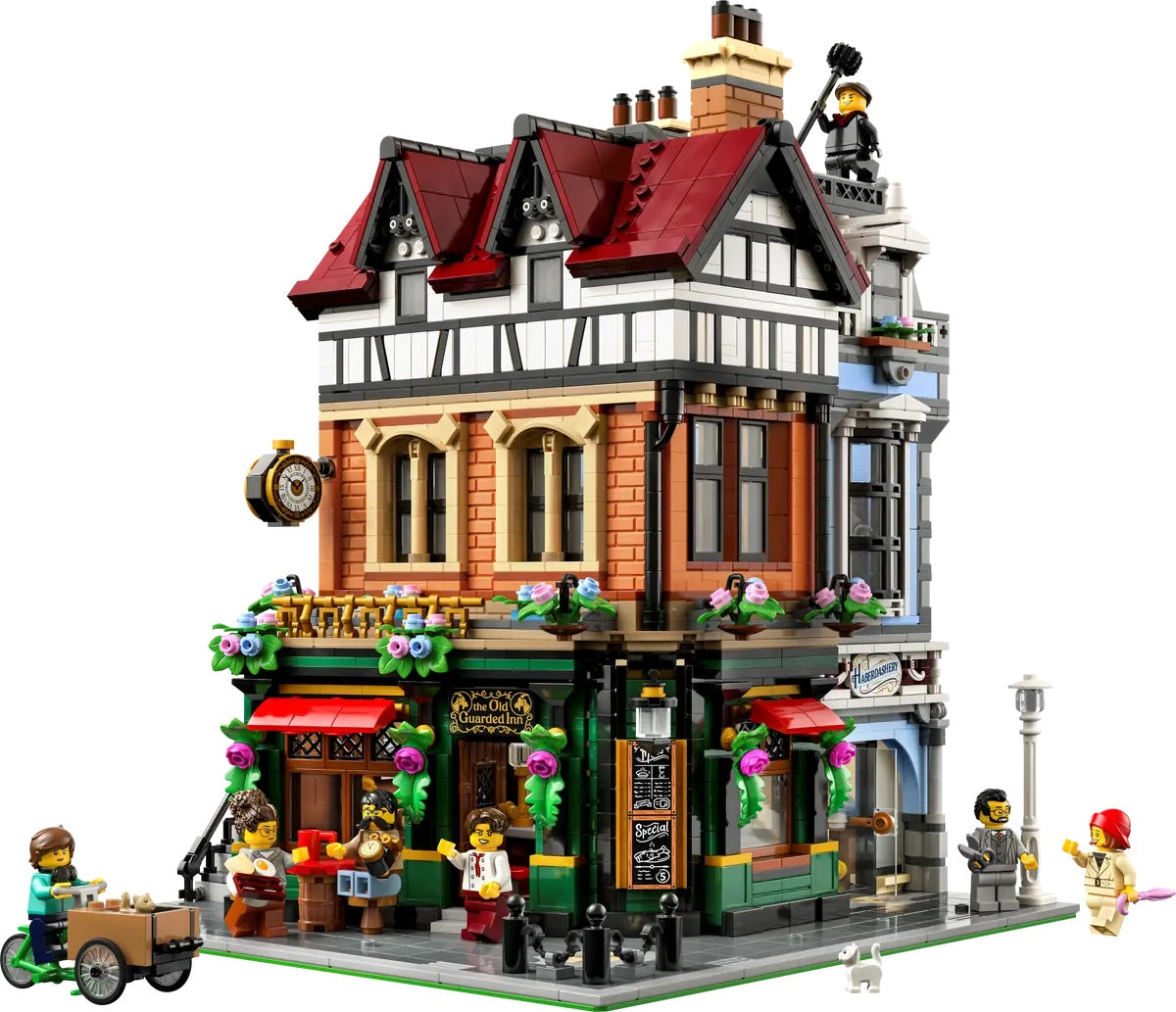 LEGO Icons Tudor Corner