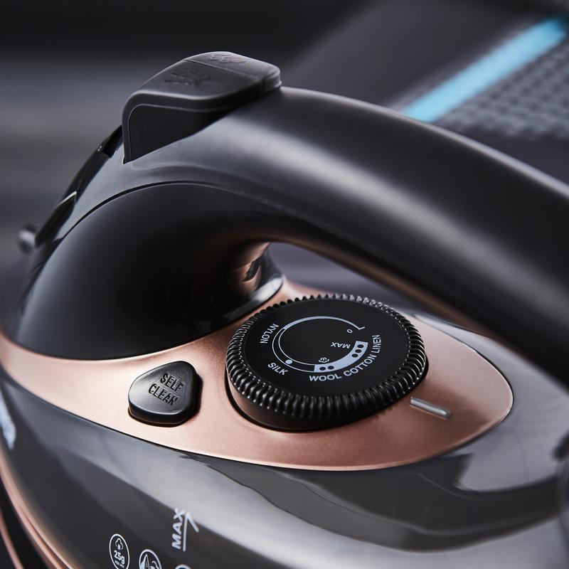 Tower T22013 3100W CeraGlide Steam Iron
